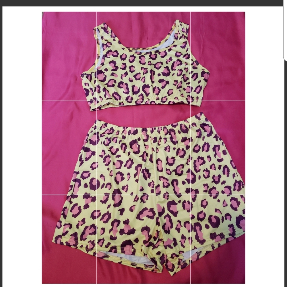 2 piece Yellow Cheetah sets